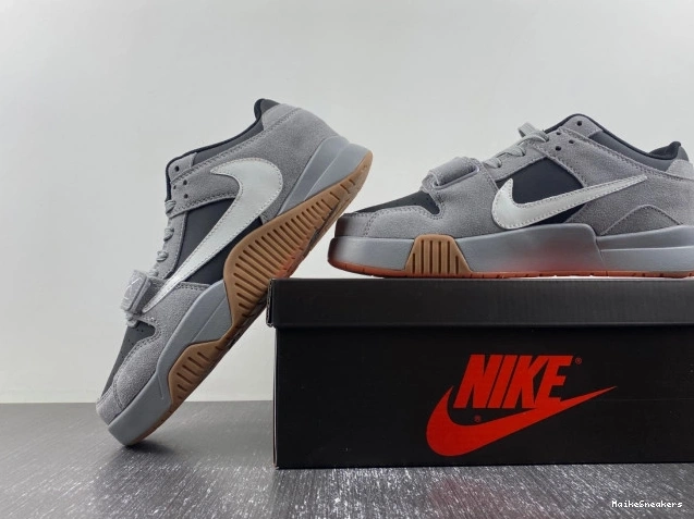 MaikeSneakers TRAVIS X SCOTT THE CUT CHECK FZ8117-001 JORDAN 0808
